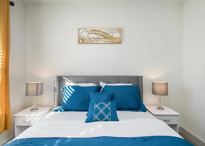 Luxurious & Spacious 1Br