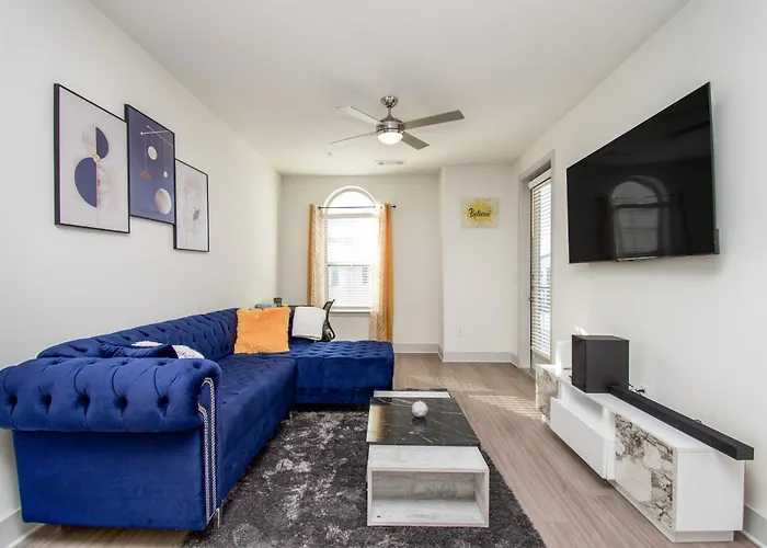 Luxurious & Spacious 1Br