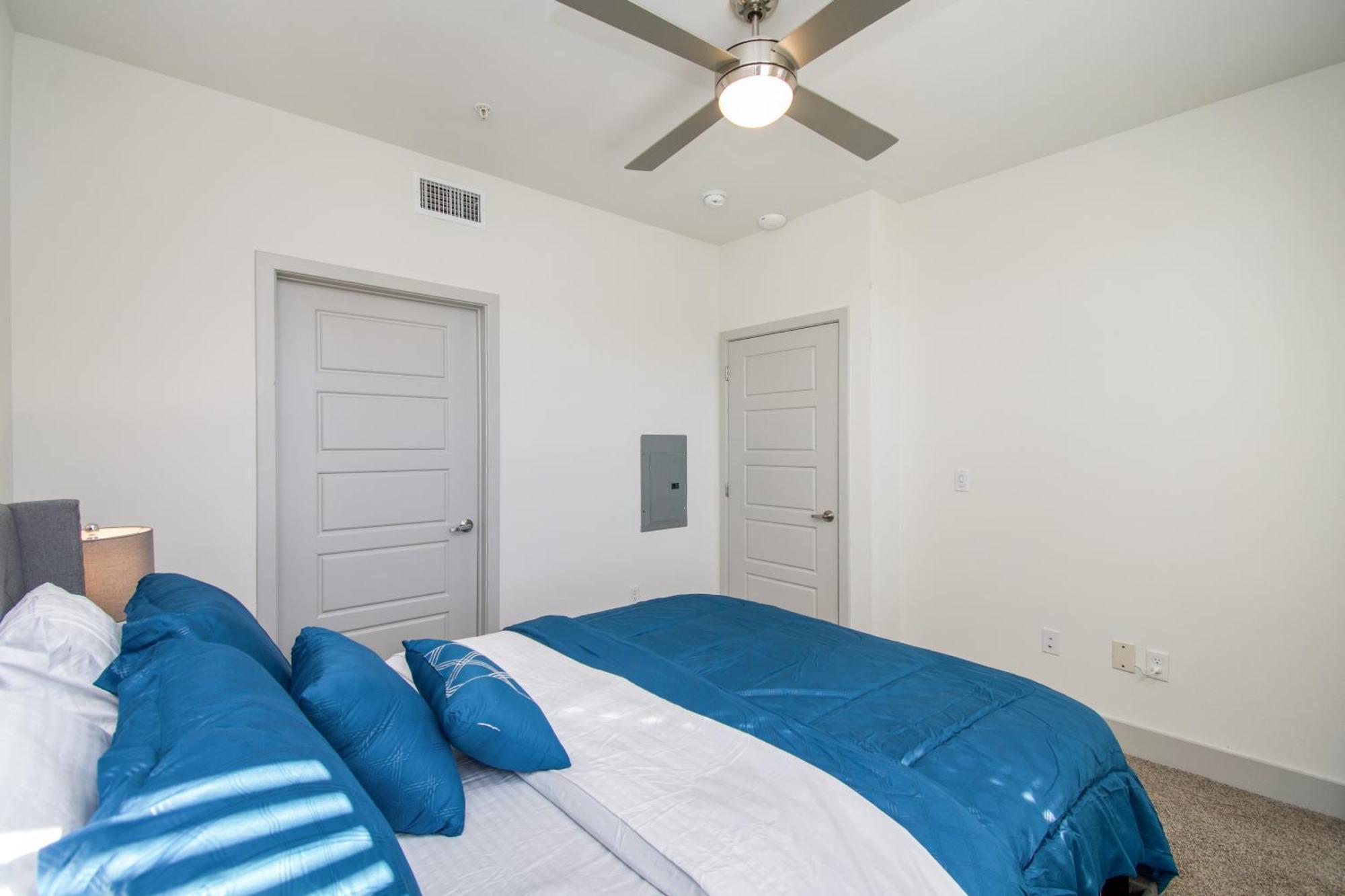Luxurious & Spacious 1br Spring