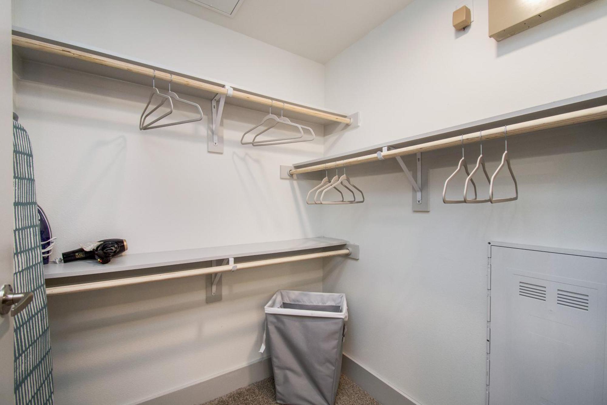 Luxurious & Spacious 1br
