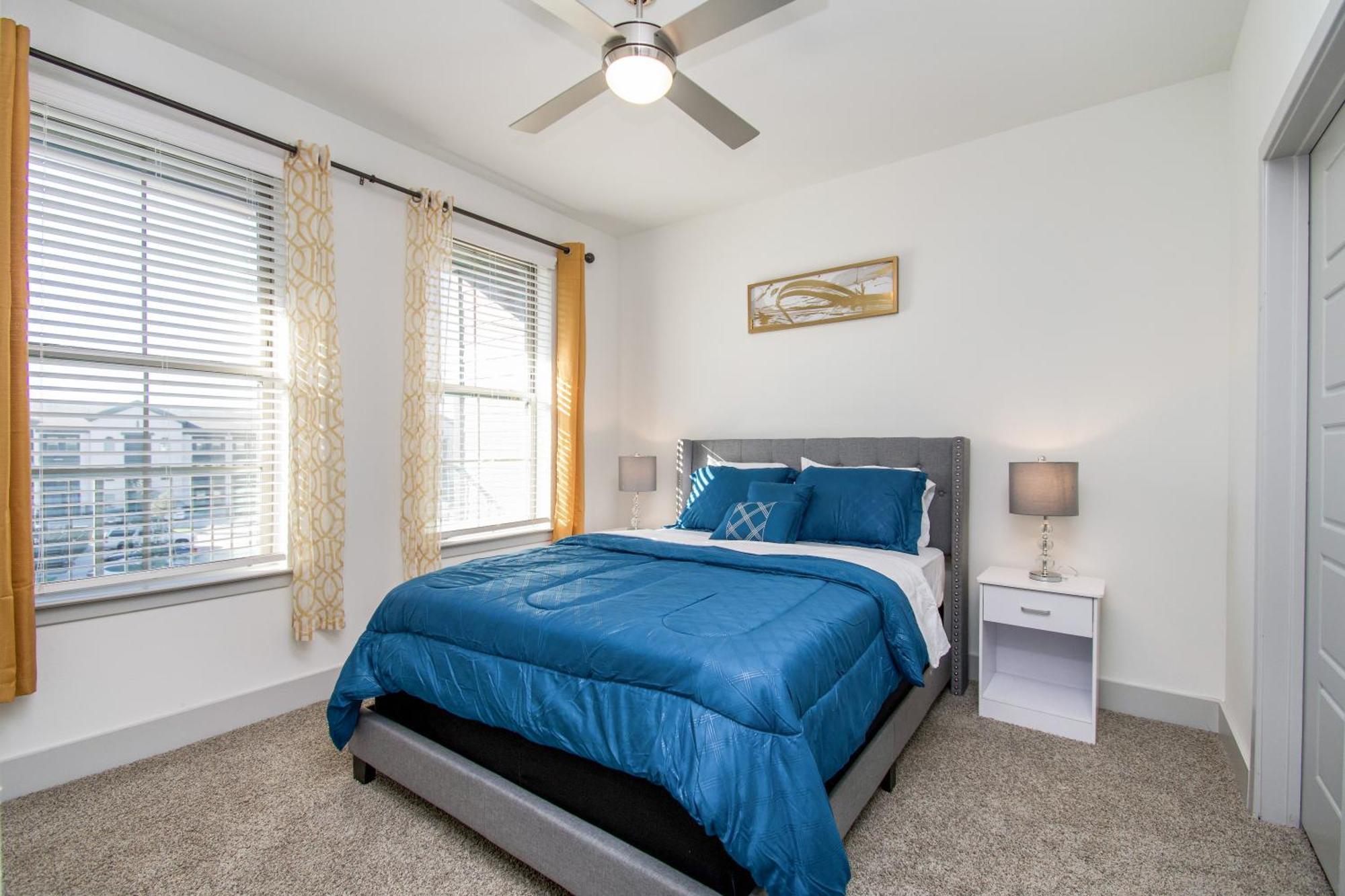 Luxurious & Spacious 1br Appartement *